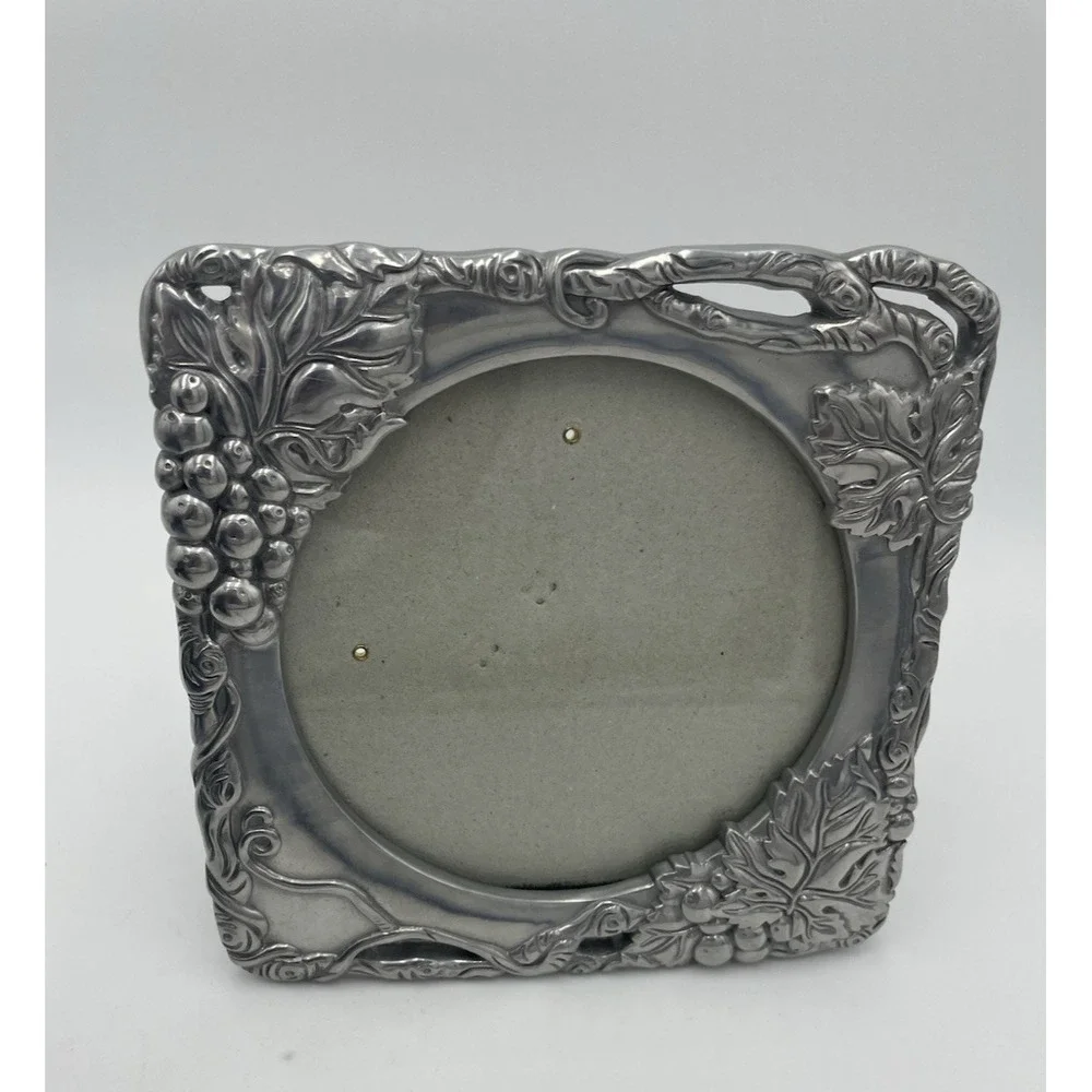 Set‎ of 2  Arthur Court 5 x 5  Picture Frames Grapes & Vines 2002 Photo Display